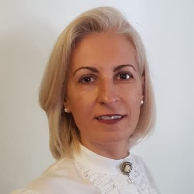 Profile photo of Hazel, AP tutor at Wiingy 