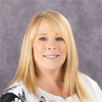 Profile photo of Heather	, French tutor at Wiingy 