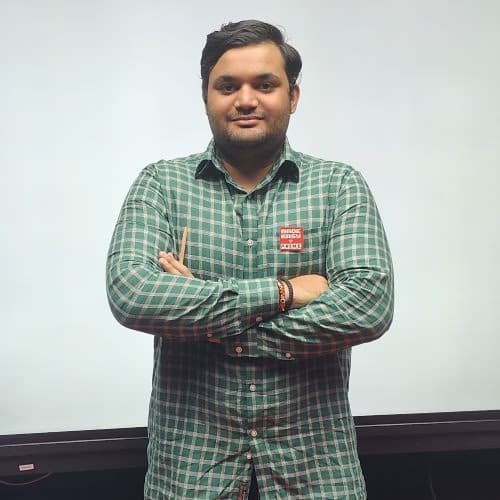 Profile photo of Sagar, Chemistry tutor at Wiingy 