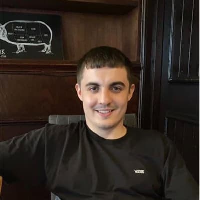 Profile photo of Henry, Mathematics tutor at Wiingy 