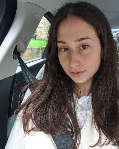 Profile photo of Hristina, French tutor at Wiingy 