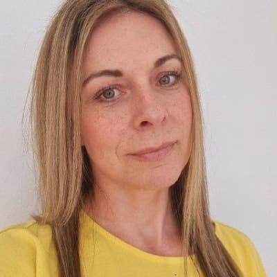 Profile photo of Iris, Biology tutor at Wiingy 