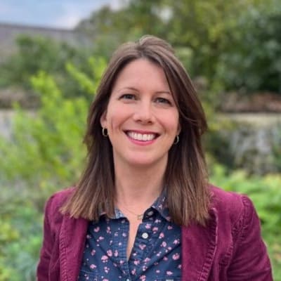 Profile photo of Iris, Computer Science tutor at Wiingy 