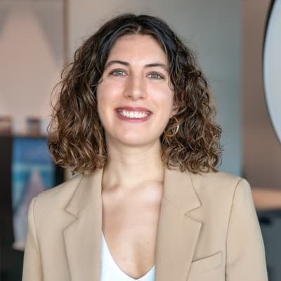 Profile photo of Isabella, Chemistry tutor at Wiingy 