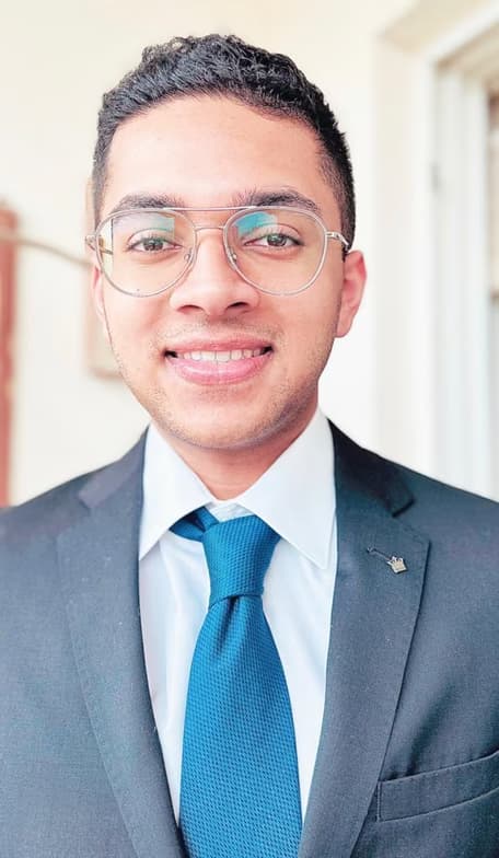 Profile photo of Ishaan, Economics tutor at Wiingy 