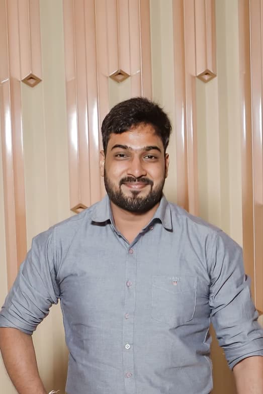 Profile photo of Shivam, GCSE tutor at Wiingy 