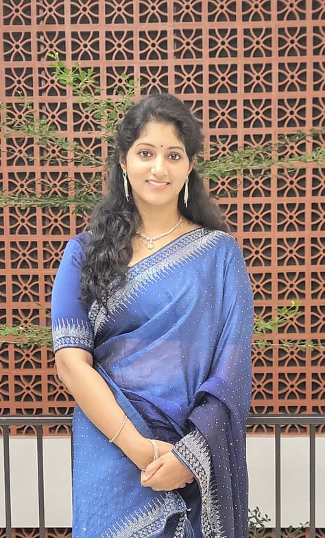 Profile photo of Swetha , Physics tutor at Wiingy