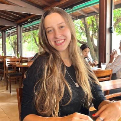 Profile photo of Ivy, Architecture tutor at Wiingy 