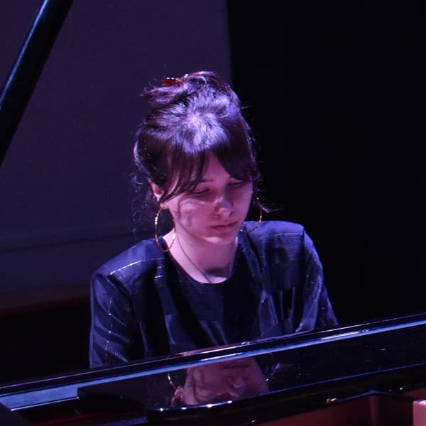 Profile photo of Jazmin, Piano tutor at Wiingy