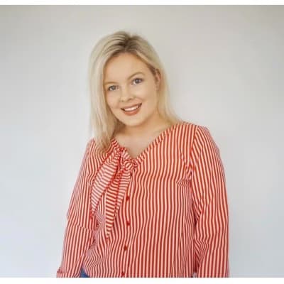 Profile photo of Jessenia, Chemistry tutor at Wiingy 