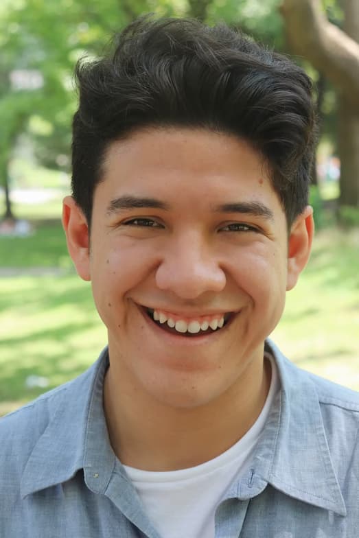 Profile photo of Joseph , Singing tutor at Wiingy 