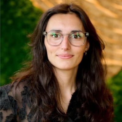 Profile photo of Josie, Singing tutor at Wiingy 