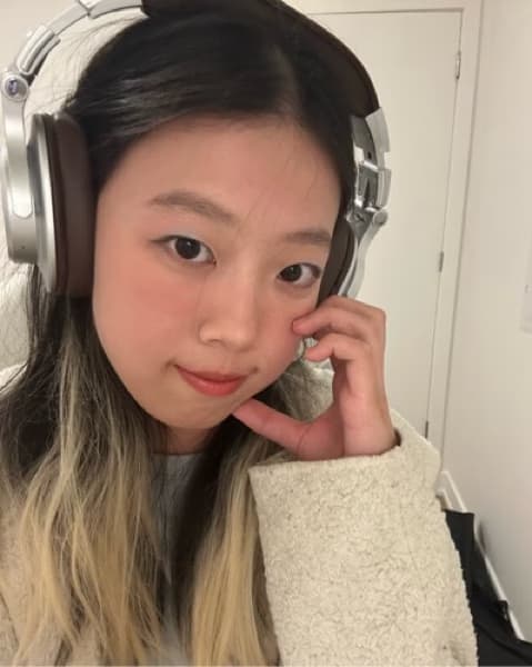 Profile photo of Monika, Piano tutor at Wiingy