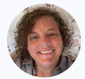 Profile photo of Karen, French tutor at Wiingy