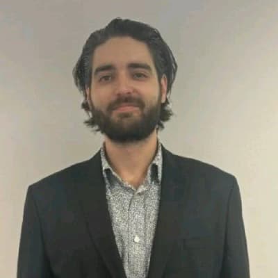 Profile photo of Karthik, Hindi tutor at Wiingy 