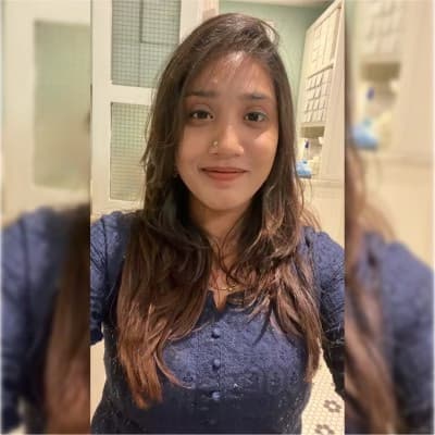 Profile photo of Kavita, Yoga tutor at Wiingy 