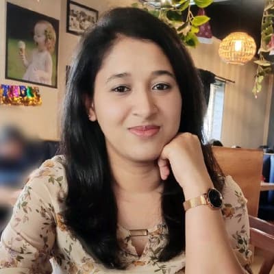 Profile photo of Kayla, Physics tutor at Wiingy 