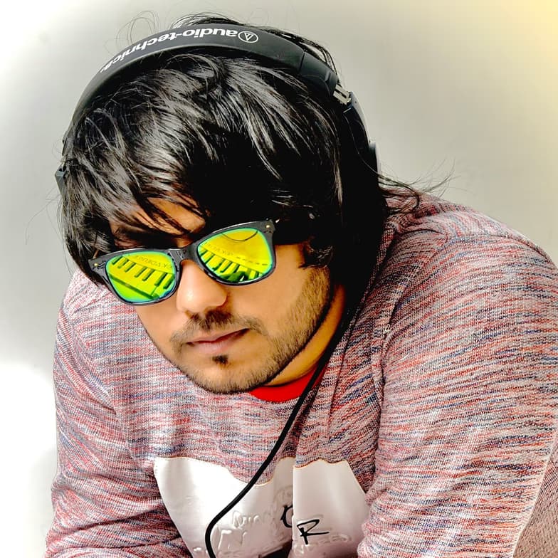 Profile photo of Shubham, Piano tutor at Wiingy 