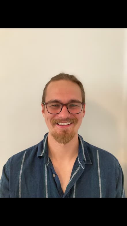 Profile photo of Eugene , Guitar tutor at Wiingy 