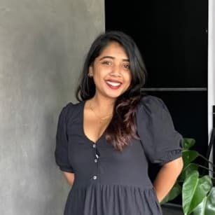 Profile photo of Kritika, Hindi tutor at Wiingy 