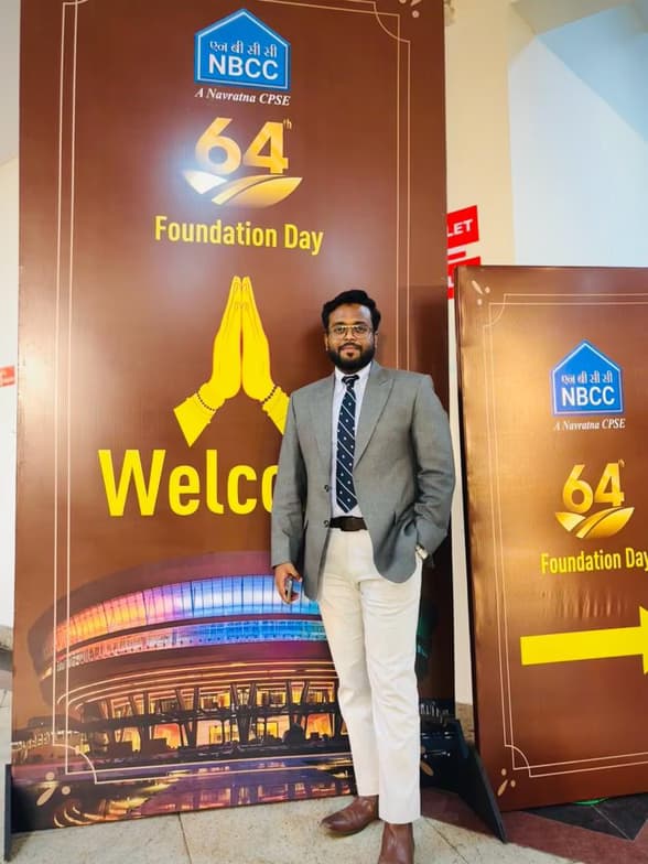 Profile photo of Sabahat, Architecture tutor at Wiingy 