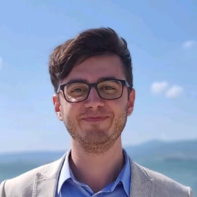 Profile photo of Kyler, Economics tutor at Wiingy 