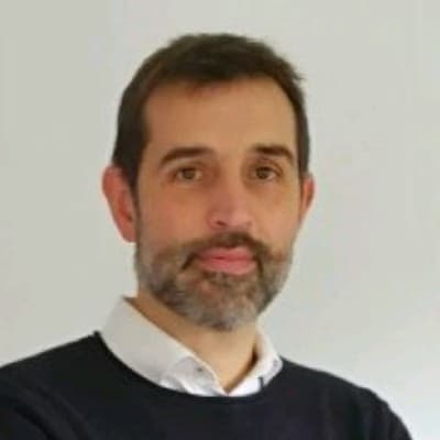 Profile photo of Leander, English tutor at Wiingy 