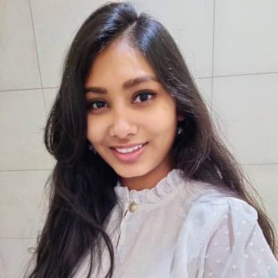 Profile photo of Leena, Hindi tutor at Wiingy