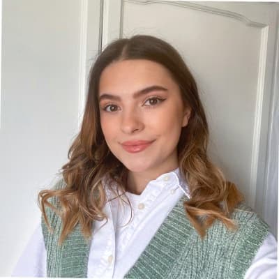 Profile photo of Leocadia, AP tutor at Wiingy 