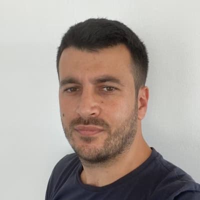 Profile photo of Levi, Violin tutor at Wiingy 