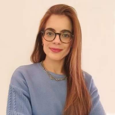 Profile photo of Liana, Economics tutor at Wiingy