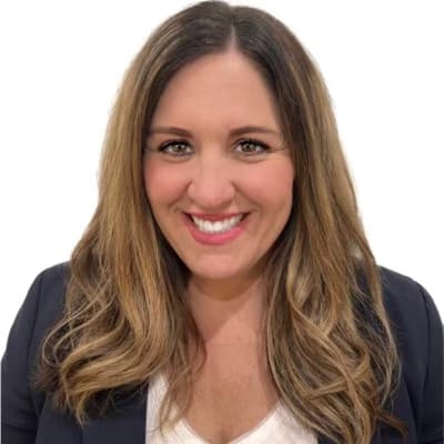 Profile photo of Liora, Chemistry tutor at Wiingy 