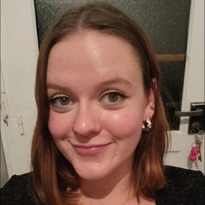 Profile photo of Livia, Architecture tutor at Wiingy