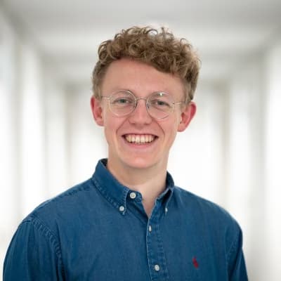 Profile photo of Logan, AP tutor at Wiingy 