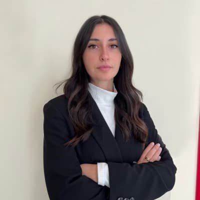 Profile photo of Luna, English tutor at Wiingy 