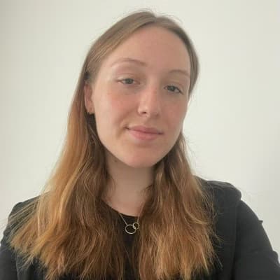 Profile photo of Luna, AP tutor at Wiingy 