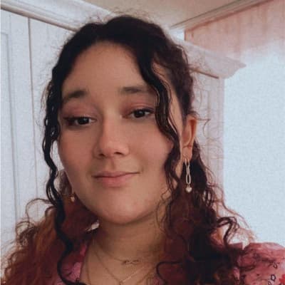 Profile photo of Malia, AP tutor at Wiingy 