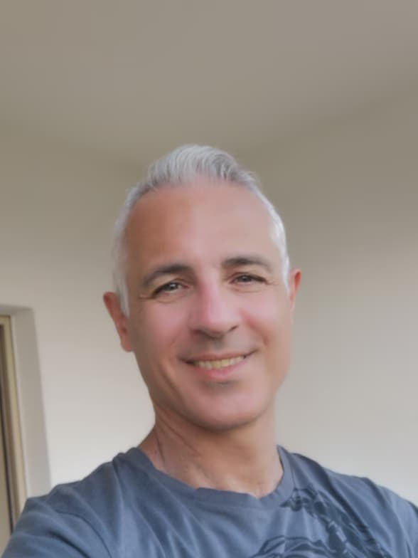 Profile photo of Marco, Economics tutor at Wiingy 