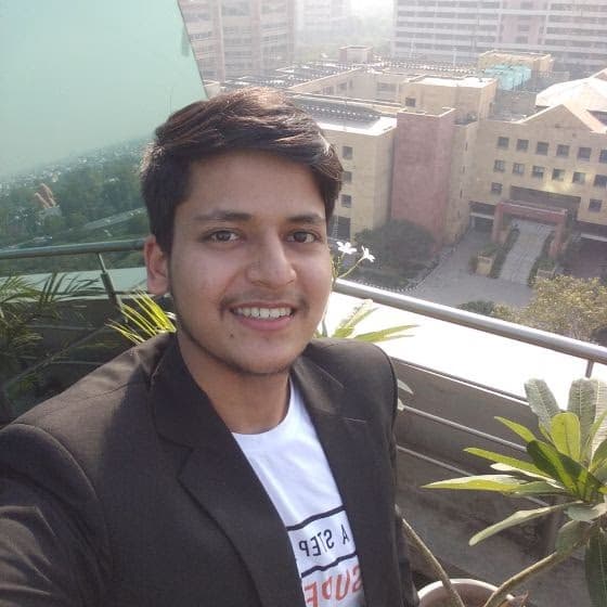 Profile photo of MAYANK, Physics tutor at Wiingy