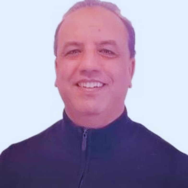 Profile photo of Hamid, French tutor at Wiingy 