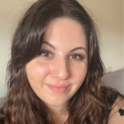 Profile photo of Mia, Computer Science tutor at Wiingy 