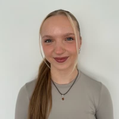 Profile photo of Mia, Engineering tutor at Wiingy 