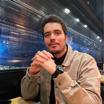 Profile photo of Micah, Violin tutor at Wiingy 