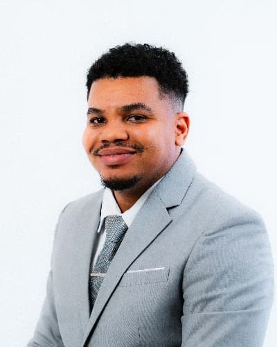 Profile photo of Michelet, French tutor at Wiingy