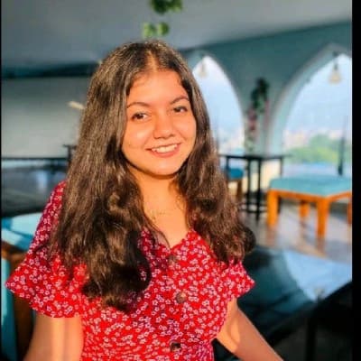 Profile photo of Mihika, Hindi tutor at Wiingy 