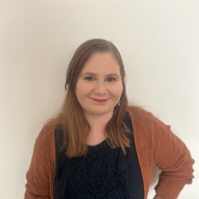 Profile photo of Mila, French tutor at Wiingy 