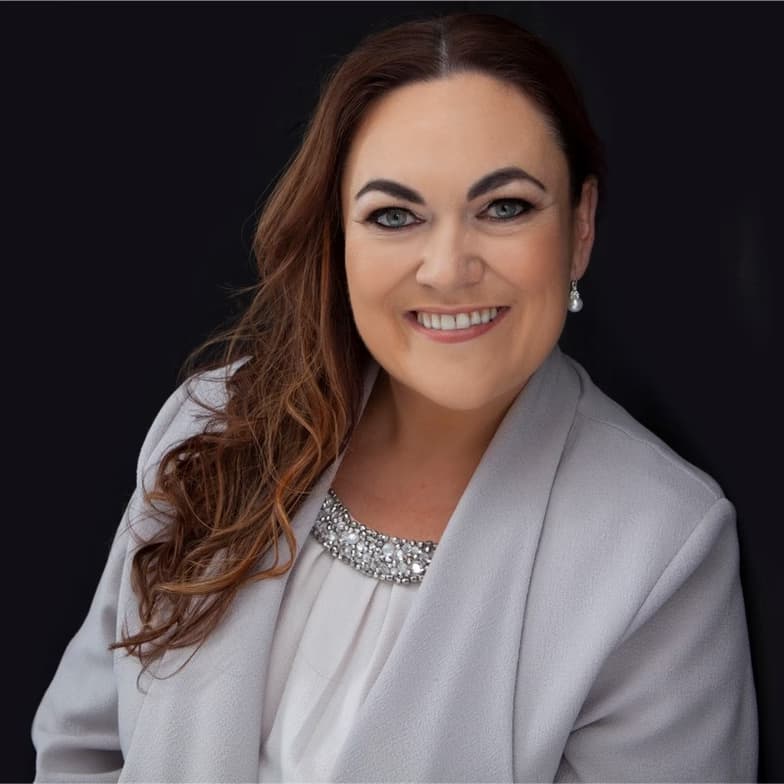 Profile photo of Rosamund, Chemistry tutor at Wiingy 