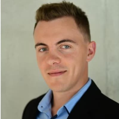 Profile photo of Miles, AP tutor at Wiingy