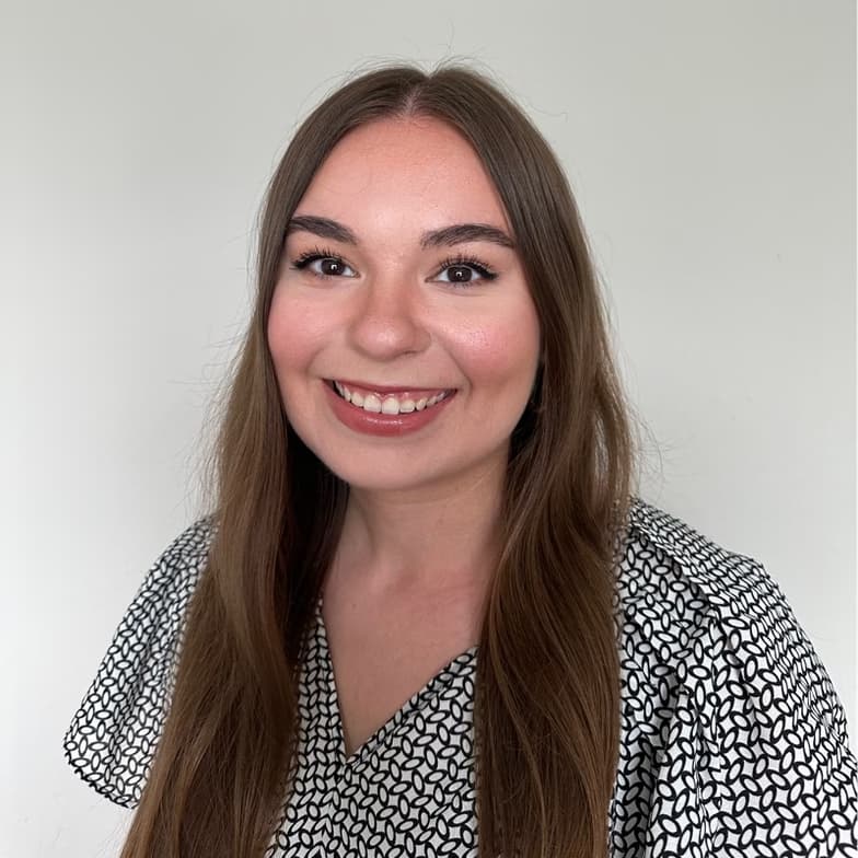 Profile photo of Mira, AP tutor at Wiingy 