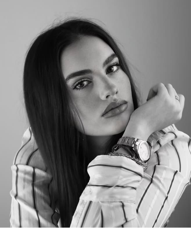 Profile photo of Miruna, Music tutor at Wiingy